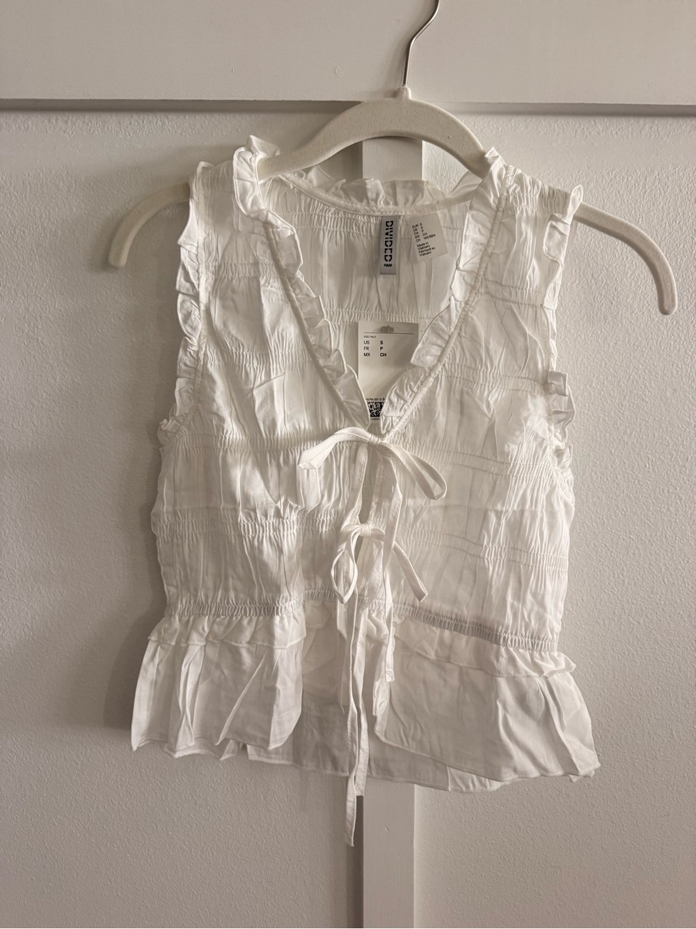 H&M White Ruffled Tie-Front Camisole